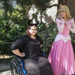 Meet your Posher, Desiree